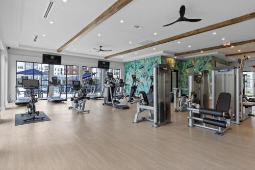 Apartment Rentals in Chattanooga, TN - Fitness-Center-with-Large-Screen-TVs