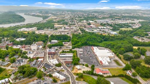 Apartments for rent in Chattanooga, TN - Aerial-View-of-Surrounding-Areas