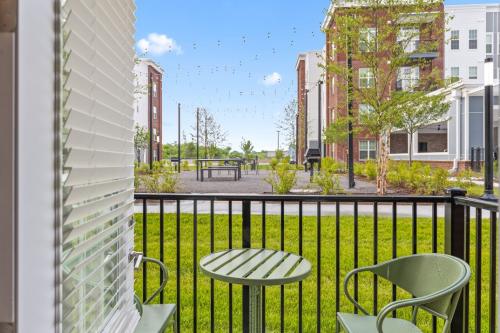 Two-Bedroom Apartments for Rent in-Chattanooga-TN-Apartment-Patio-View-Colchester